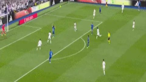 “袁悦迈阿密网球赛首轮败北”